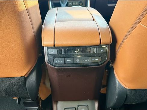 Used 2020 Toyota Highlander Platinum image 20