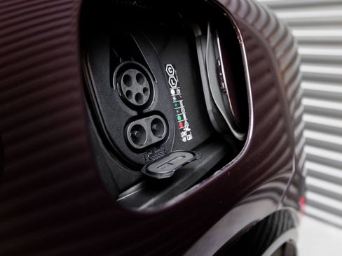 New 2024 Porsche Macan Turbo Electric image 28