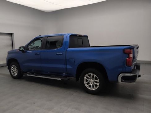 Used 2022 Chevrolet Silverado 1500 LT AWD/4WD image 3