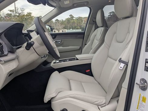 New 2026 Volvo XC90 B6 Ultra w/ Protection Package Premier AWD/4WD image 2