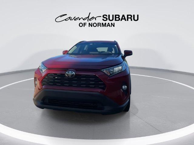 Used 2019 Toyota RAV4 XLE w/ Convenience Package FWD image 3