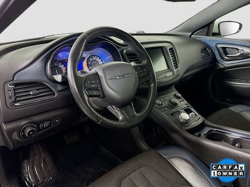 Used 2015 Chrysler 200 S w/ Navigation & Sound Group I image 9