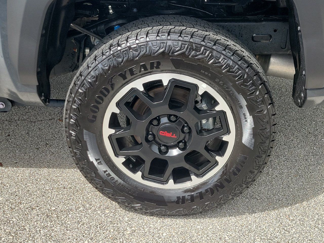 Used 2026 Toyota Tacoma TRD Off-Road w/ TRD Off Road Premium Package AWD/4WD image 5