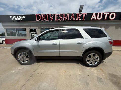 Used 2010 GMC Acadia SLT w/ Technology Package image 8
