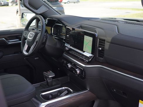 New 2026 GMC Sierra 1500 SLT w/ SLT Convenience Package image 31