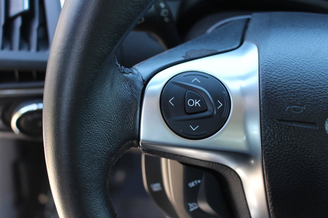 Used 2014 Ford Focus Titanium FWD image 20