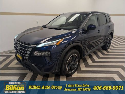 Used 2025 Nissan Rogue SV AWD/4WD image 1