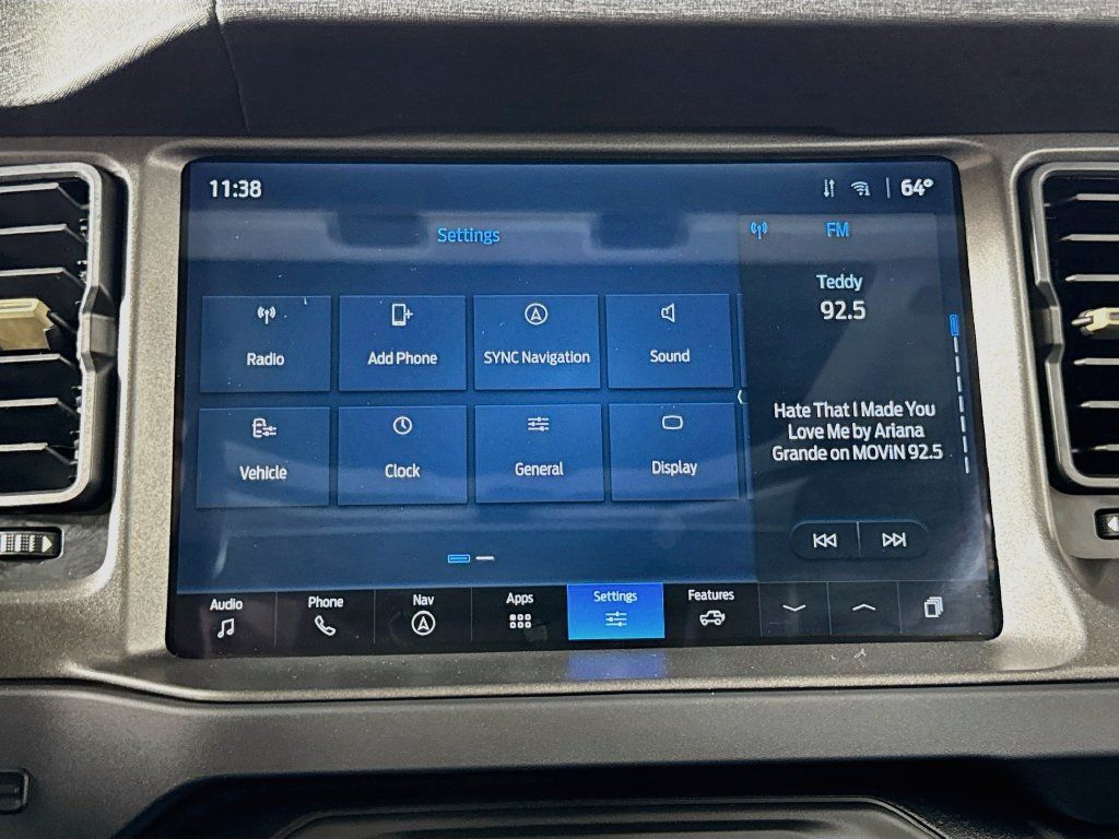 Used 2025 Ford Bronco Badlands AWD/4WD image 34