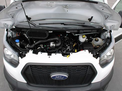 Used 2024 Ford Transit 250 148 Medium Roof RWD image 38