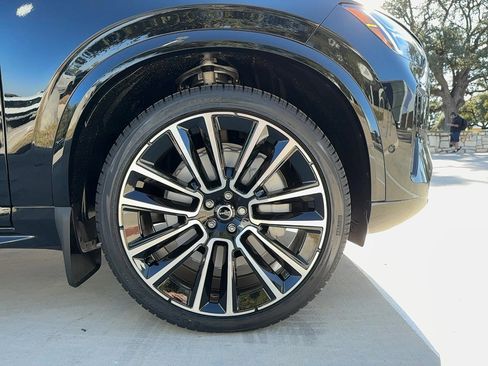 New 2026 Volvo XC90 B6 Ultra w/ Lounge Package AWD/4WD image 9