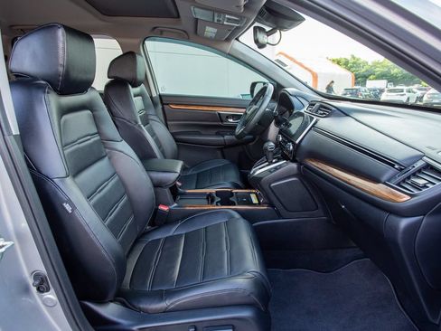 Used 2020 Honda CR-V Touring image 23