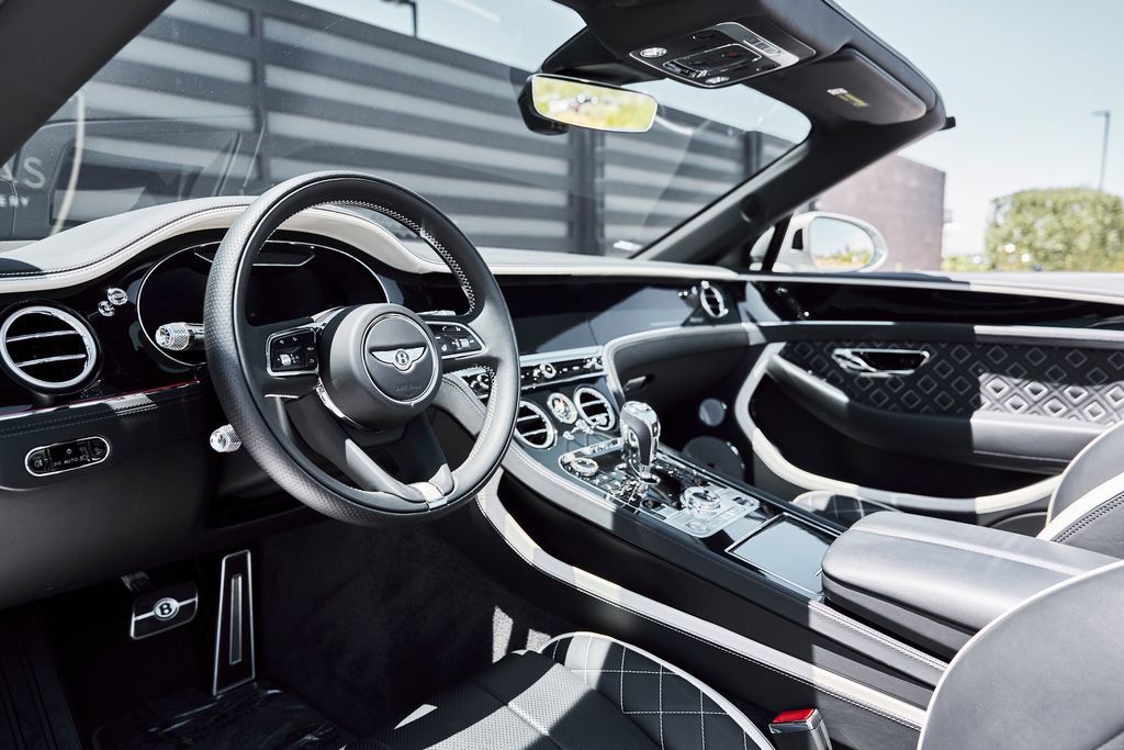 Used 2024 Bentley Continental GT Speed AWD/4WD image 2