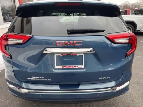 Used 2024 GMC Terrain Denali w/ Denali Premium Package image 11