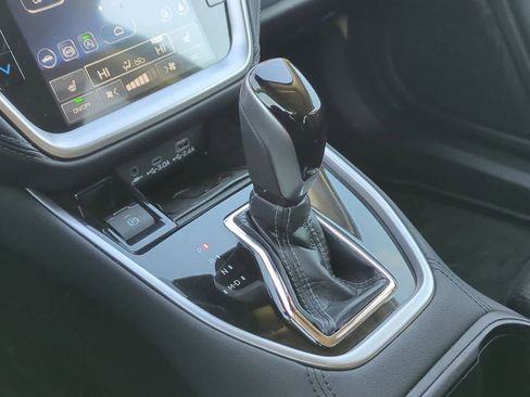 Used 2023 Subaru Outback Premium image 29