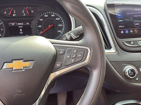 Used 2020 Chevrolet Malibu LT image 25