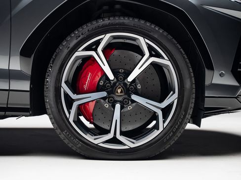 Used 2019 Lamborghini Urus AWD/4WD image 39