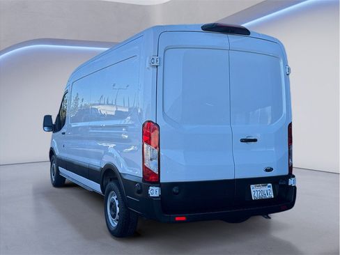 Used 2019 Ford Transit 250 148 Medium Roof image 4