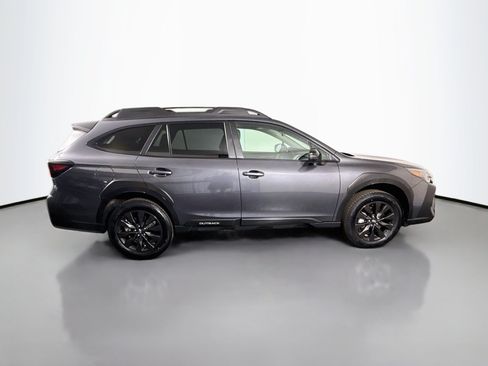 Used 2025 Subaru Outback Onyx Edition AWD/4WD image 11