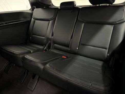 Used 2026 Ford Expedition Platinum w/ Stealth Appearance Package AWD/4WD image 19