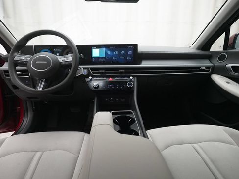 Used 2024 Hyundai Sonata SEL FWD image 5