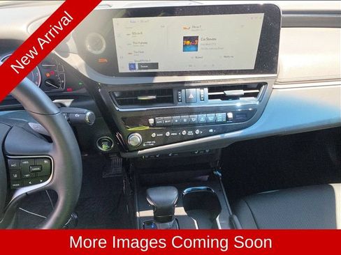 Used 2025 Lexus ES 350 w/ Premium Package FWD image 15