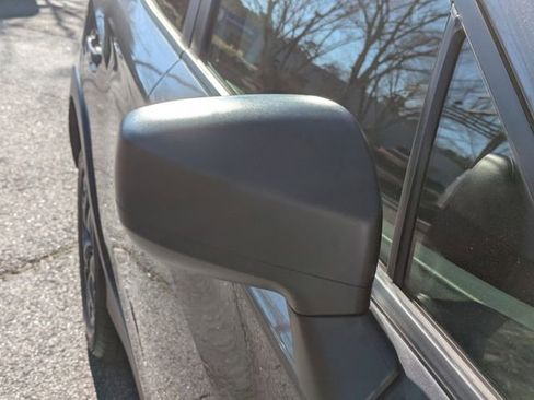 Used 2023 Subaru Crosstrek 2.0i image 13