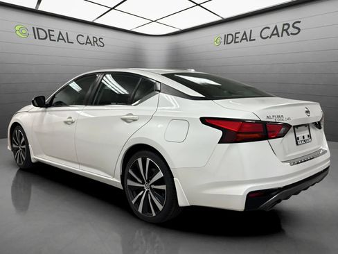Used 2022 Nissan Altima 2.5 SR FWD image 7