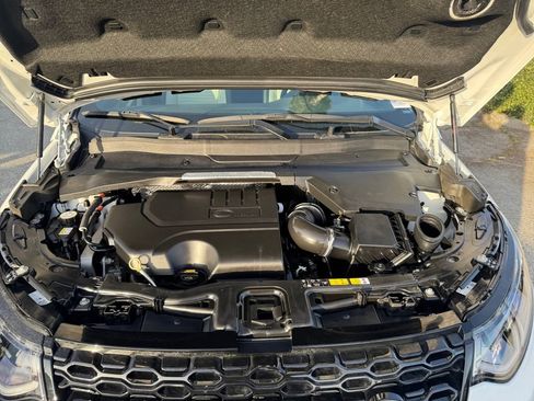 New 2023 Land Rover Discovery Sport S R-Dynamic image 31