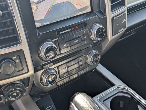 Used 2017 Ford F150 Lariat image 25