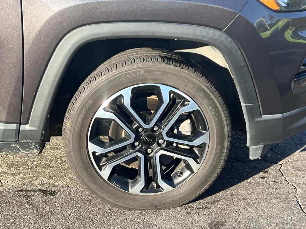 Used 2023 Jeep Compass Limited AWD/4WD image 10