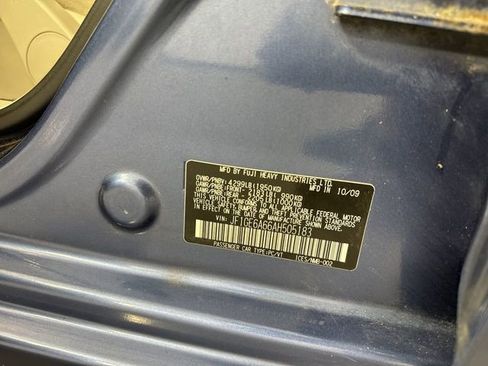Used 2010 Subaru Impreza 2.5i AWD/4WD image 32