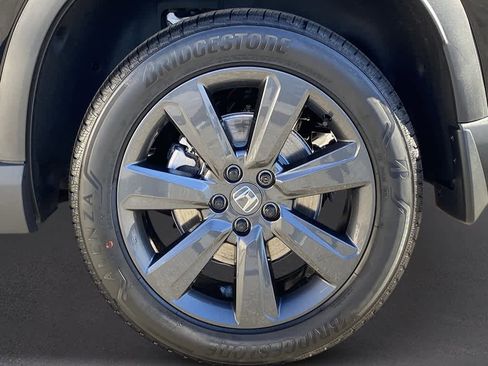 New 2026 Honda Pilot Sport image 9