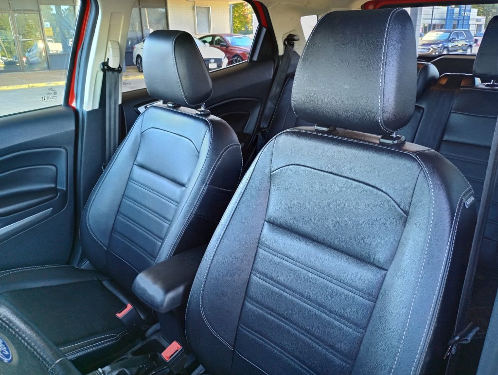 Used 2021 Ford EcoSport Titanium FWD image 11