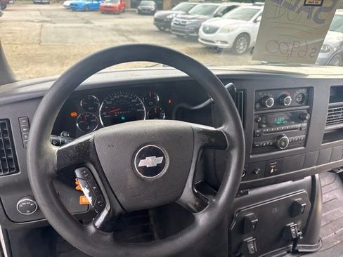 Used 2008 Chevrolet Express 3500 Extended Passenger w/ LT Preferred Equipment Group image 20