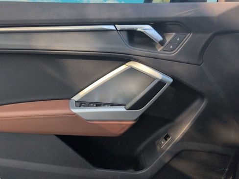 Used 2020 Audi Q3 2.0T Premium Plus image 9