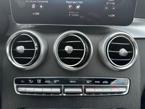 Used 2022 Mercedes-Benz GLC 300 4MATIC image 33