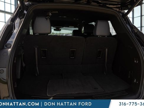 Used 2023 Buick Enclave Essence AWD/4WD image 31