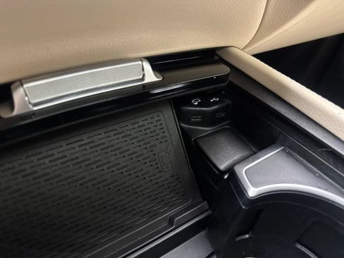 Used 2021 Mercedes-Benz GLE 450 4MATIC image 65