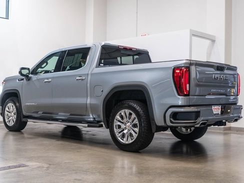 Used 2025 GMC Sierra 1500 Denali w/ Denali Carbonpro Edition AWD/4WD image 8