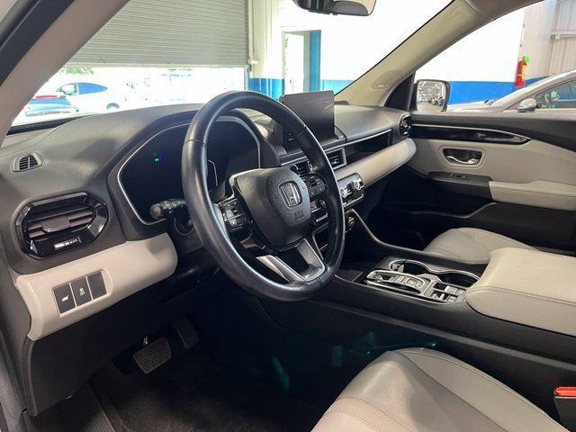 Used 2024 Honda Pilot Touring image 23