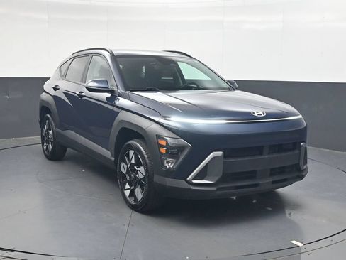 Used 2025 Hyundai Kona SEL AWD/4WD image 2