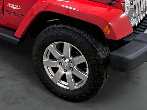 Used 2014 Jeep Wrangler Unlimited Sahara w/ Max Tow Package image 14