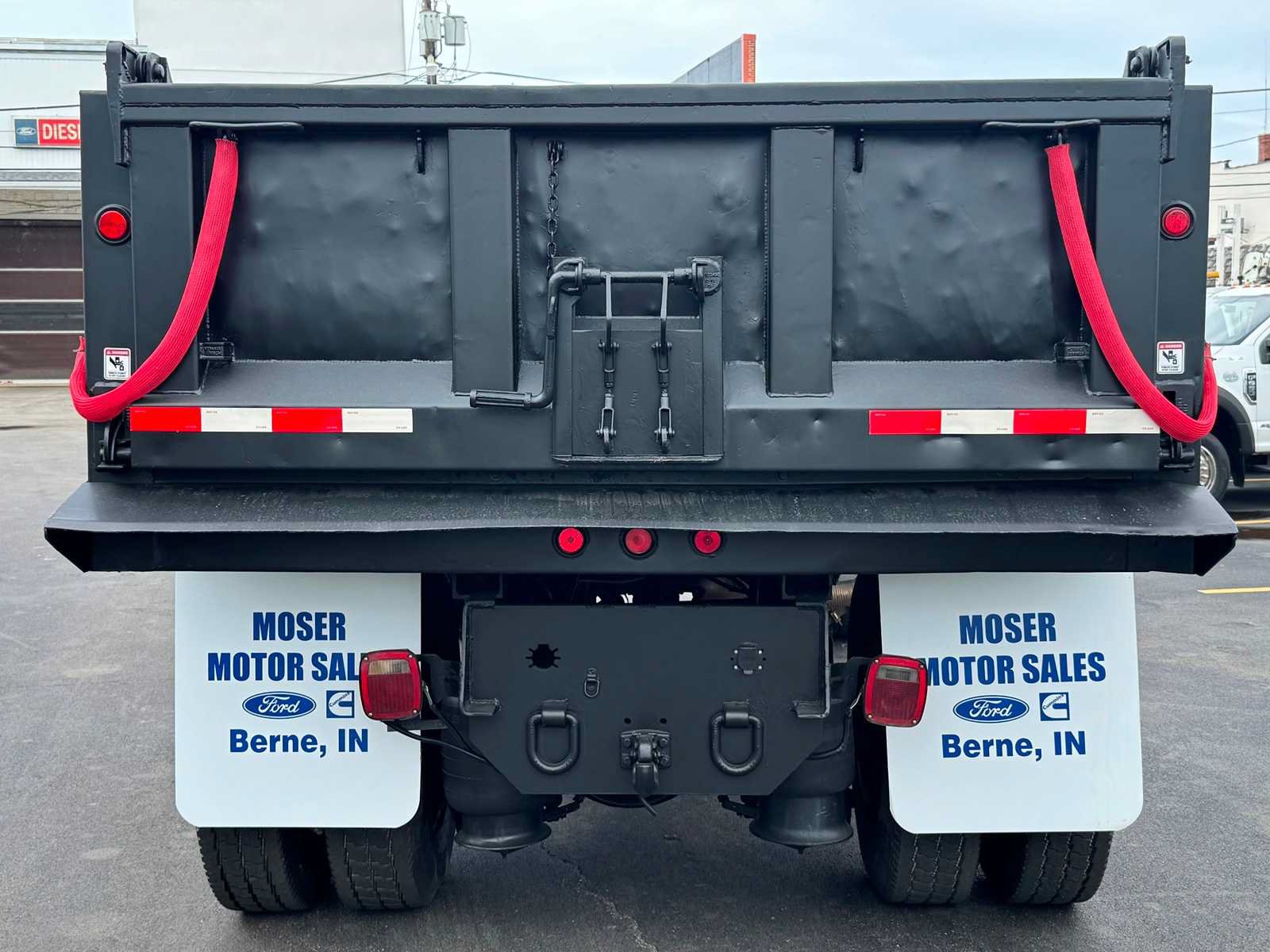 Used 2015 Ford F750 2WD Regular Cab Super Duty image 5