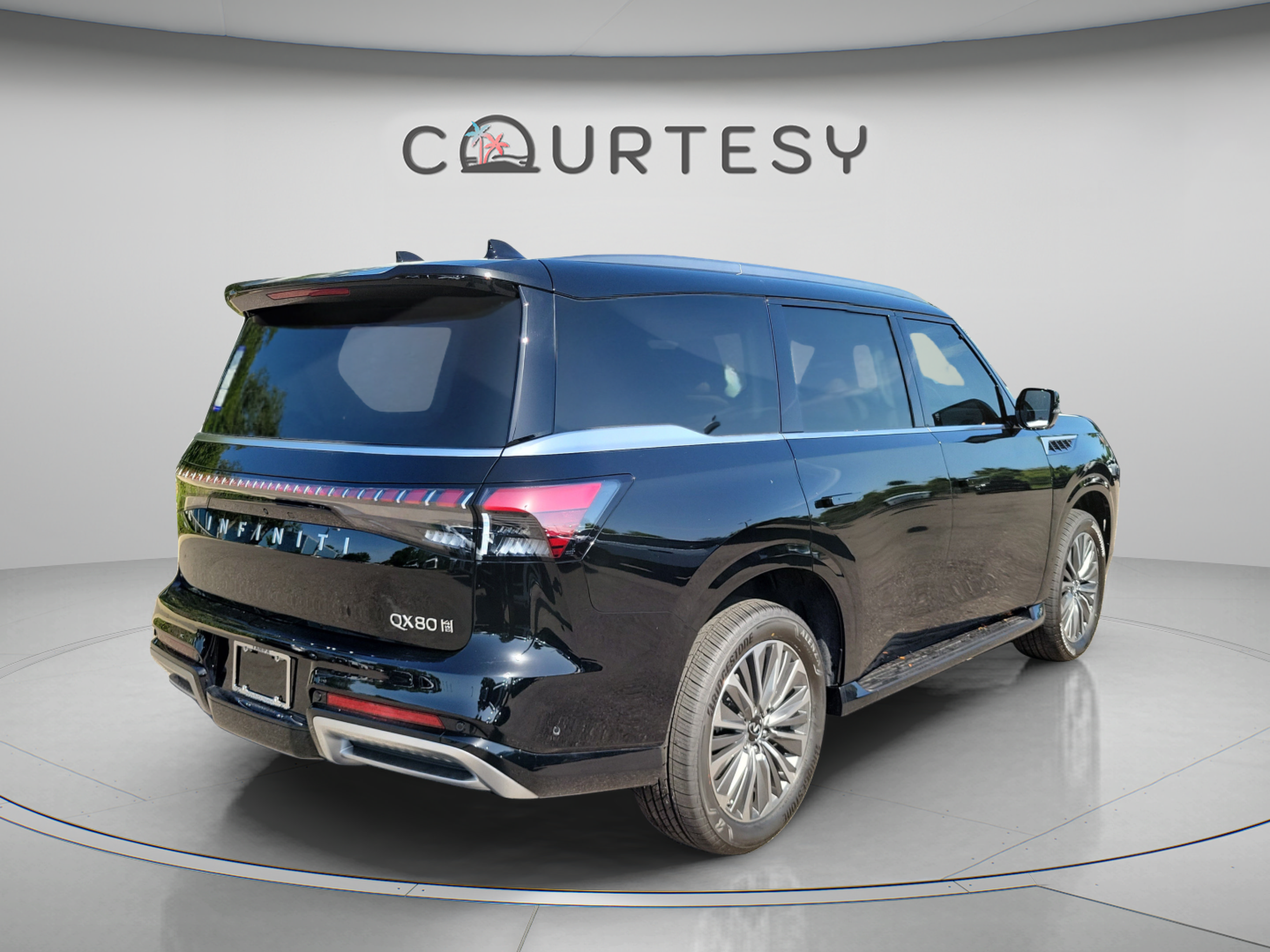 New 2027 INFINITI QX80 Luxe w/ Cargo Package AWD/4WD image 3