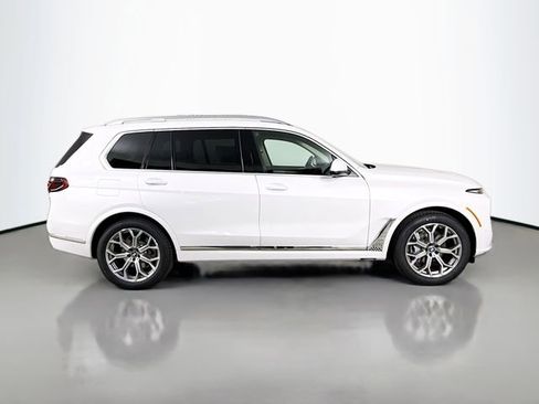 New 2026 BMW X7 xDrive40i w/ Premium Package image 8