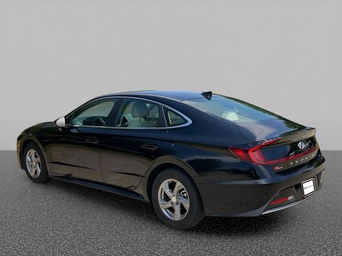 Used 2023 Hyundai Sonata SE FWD image 4