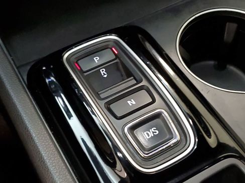 Certified 2023 Honda Pilot Sport image 8