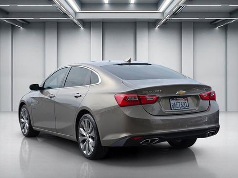 Used 2017 Chevrolet Malibu Premier w/ Premier Sun and Wheel Package image 6