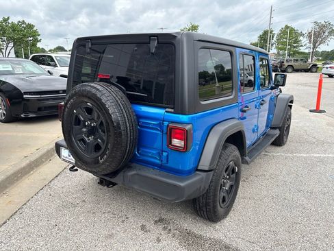 Used 2024 Jeep Wrangler Unlimited Sport AWD/4WD image 23