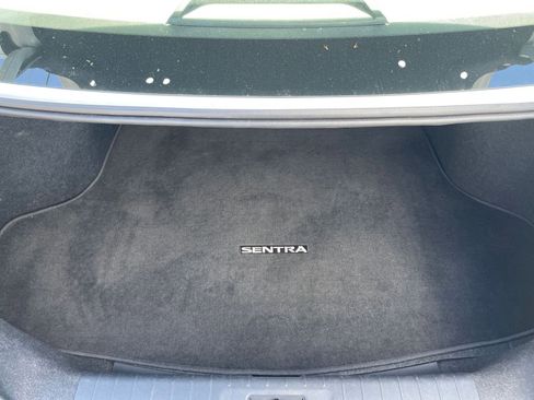 Used 2025 Nissan Sentra SV image 29